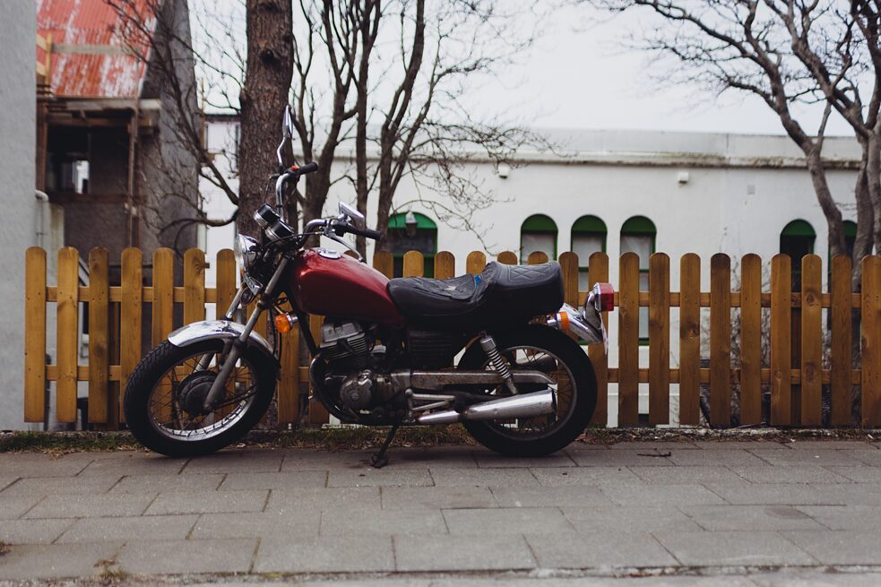 La motocicleta - Un paseo tritura-huesos