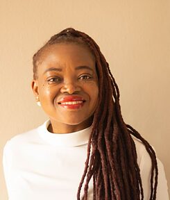 Sue Nyathi 