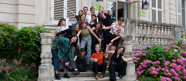 Ein letztes gemeinsames Foto: die acht Tandems vor dem Goethe-Institut in Nancy.