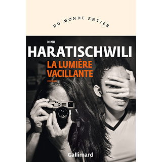 Buchcover La lumière vacillante