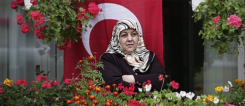 Many people with Turkish backgrounds live in Duisburg-Marxloh.